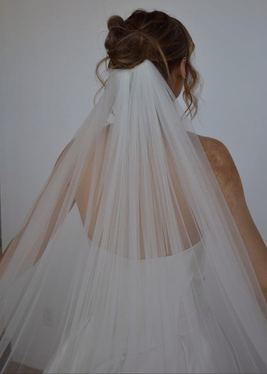 cathedral length tulle veil detail