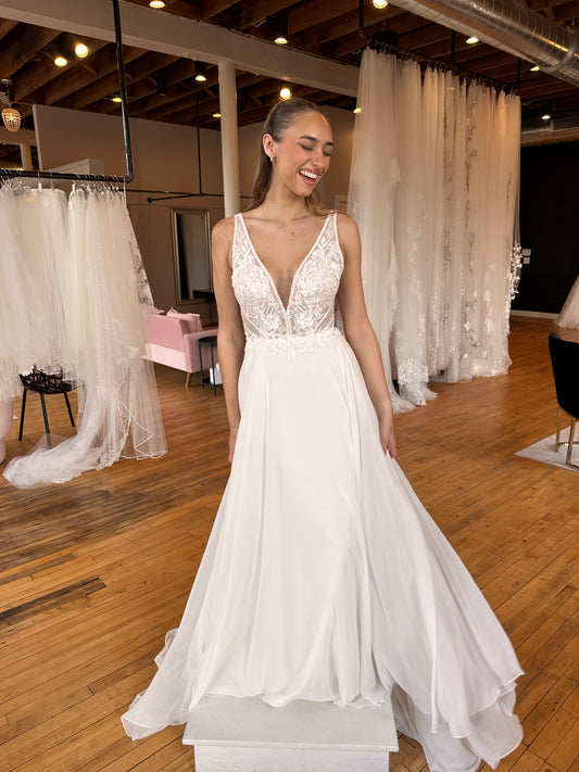 7609 - Stella York