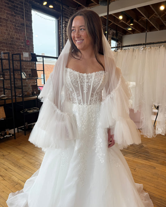 Bride wearing ruffle veil at Bon Bon Belle